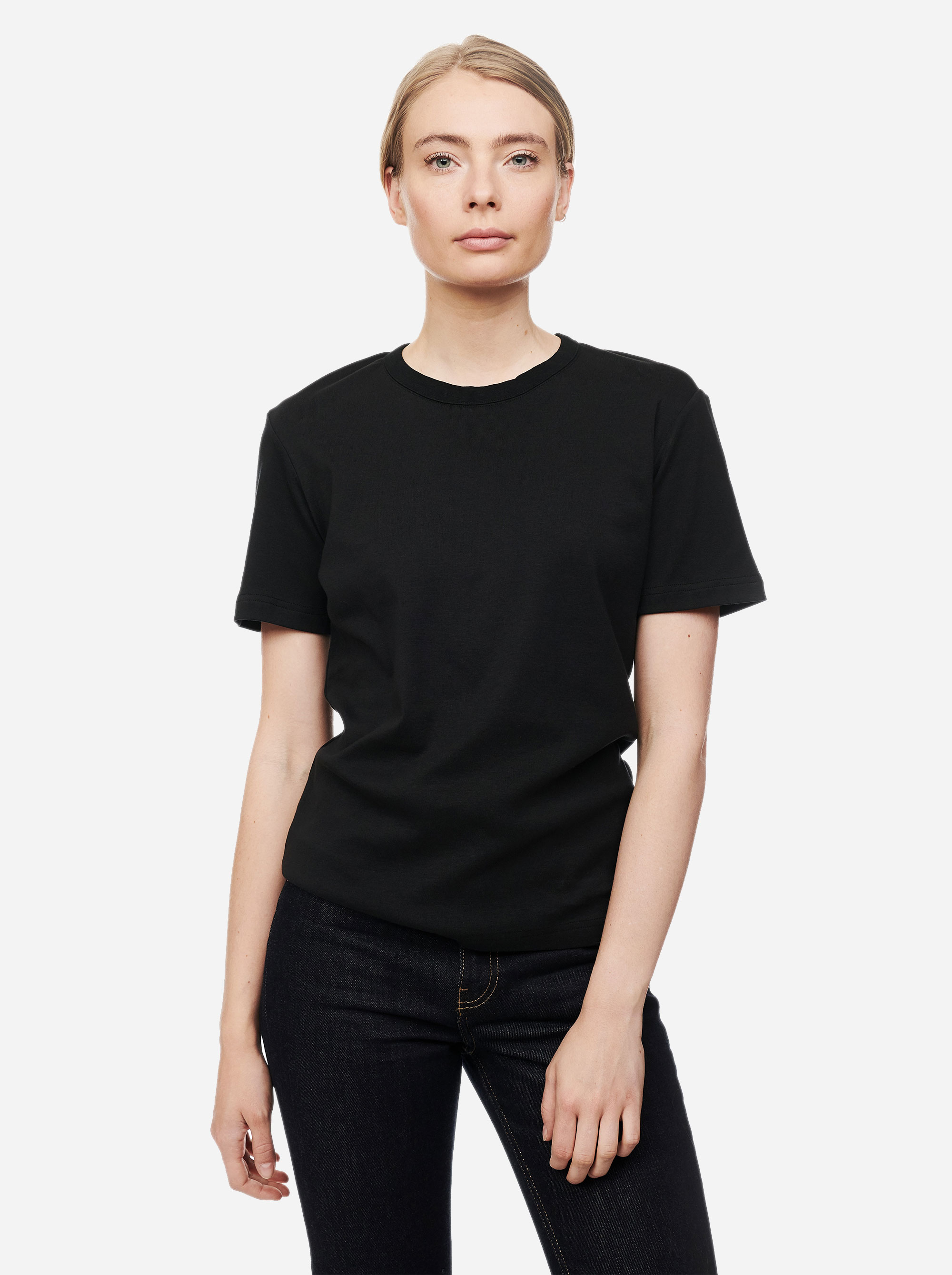 Teym - The T-Shirt - Women - Black1